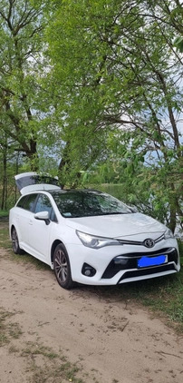 Toyota Avensis cena 59900 przebieg: 160000, rok produkcji 2015 z Gdańsk małe 211